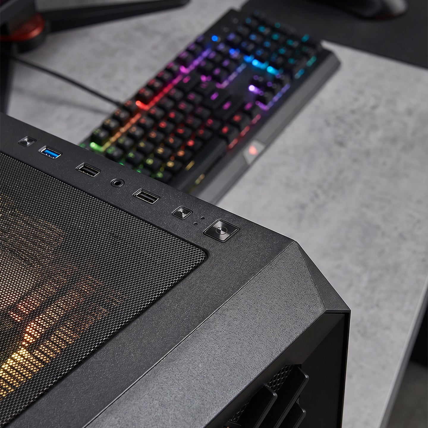 Spear 750W 80+ Bronze 4xRGB Auto Fan Atx Mid-T Oyuncu Kasası-Siyah