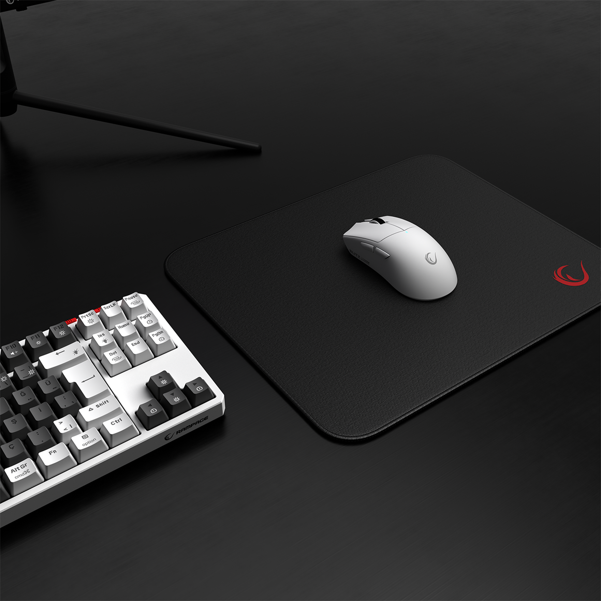 Blitz M 35x29 cm Stitched Fabric Gaming Mouse Pad-Black